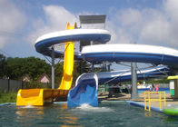 Diapositiva amarilla azul combinada, equipo espiral grande del parque del agua de la diapositiva de la fibra de vidrio