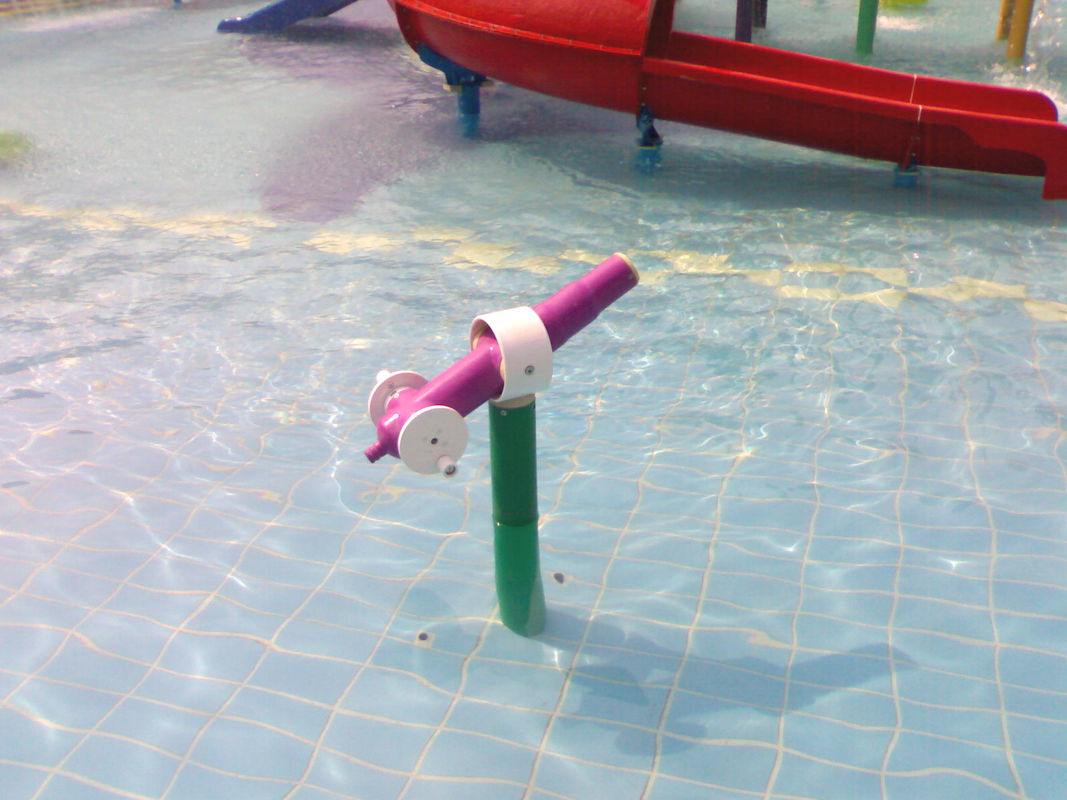 Juego del arma de agua de la fibra de vidrio de los niños, equipo modificado para requisitos particulares del parque de la aguamarina para el centro vacacional