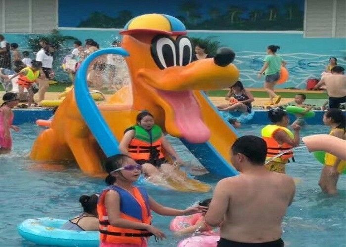 El pato Donald embroma el patio del agua, tobogán acuático de los niños del espray de la piscina